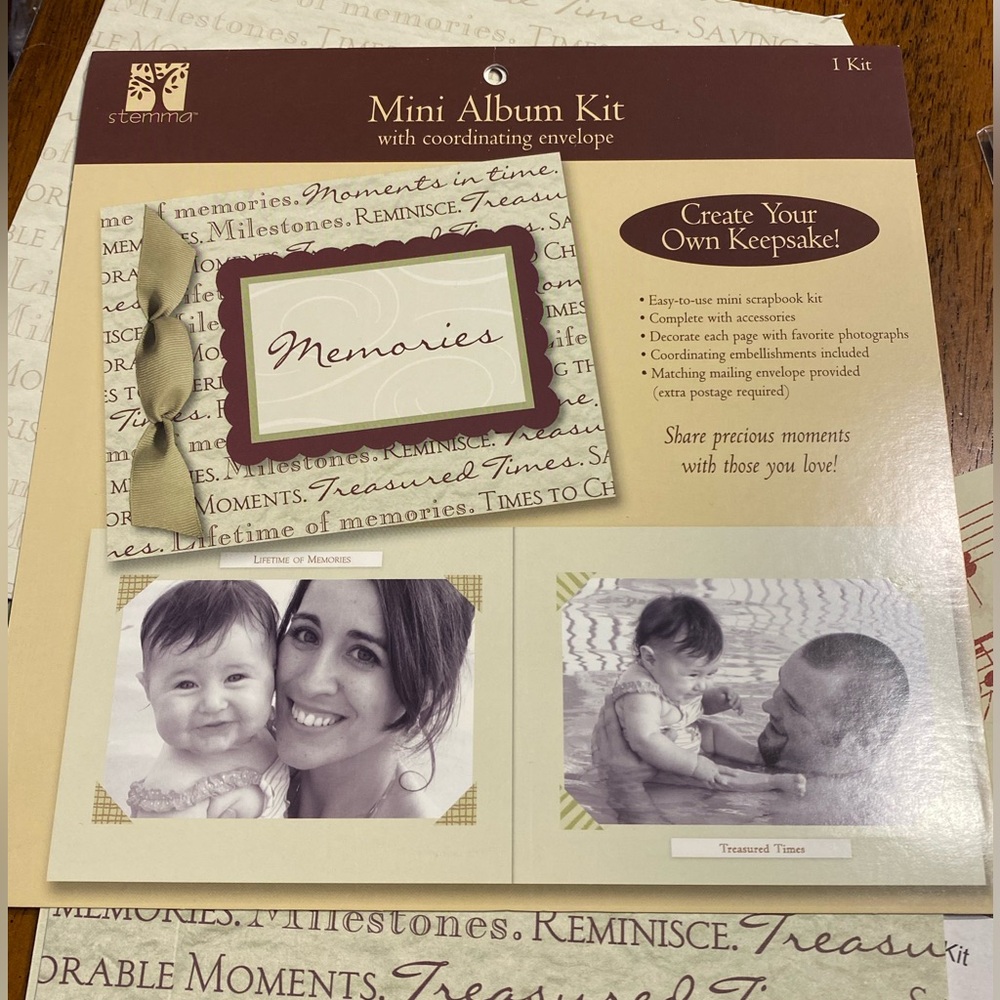 Stemma mini album kit with coordinating envelope. Memories theme. Crafting